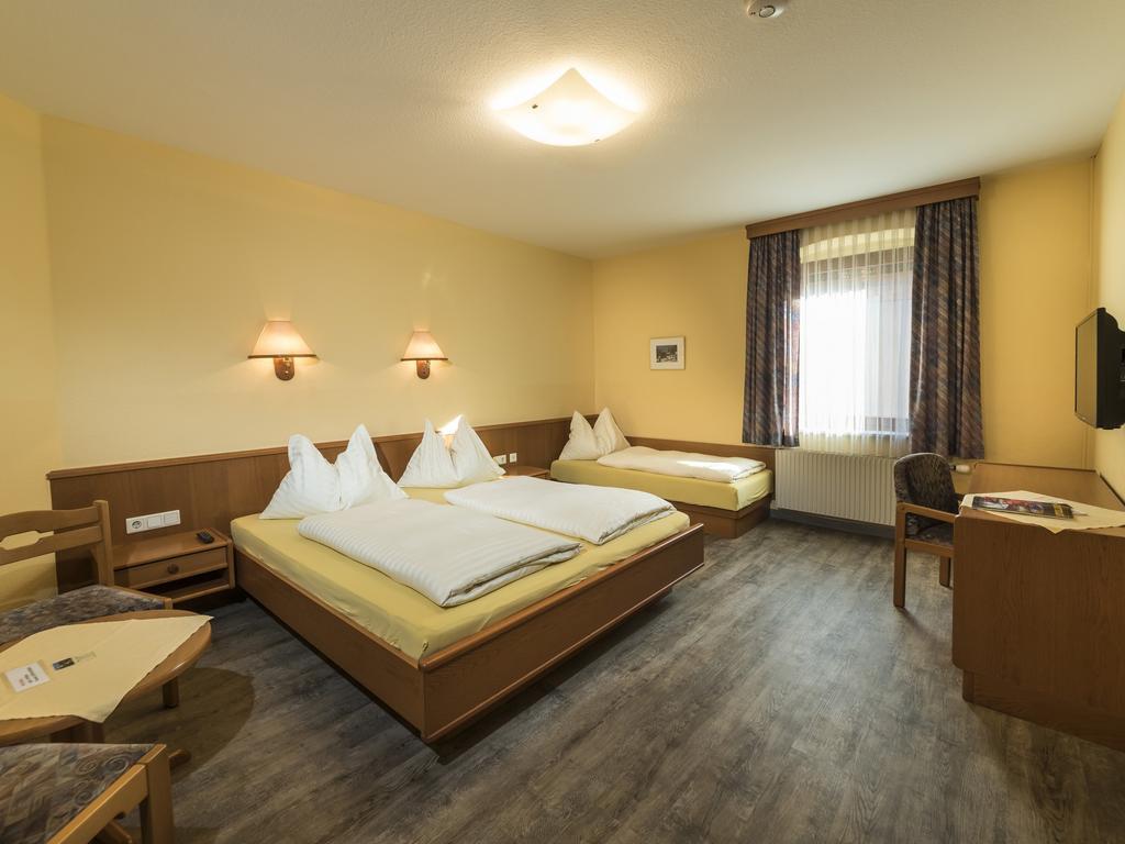 Fruehstueckspension Meyer, Familie Orthacker Graz Exterior foto